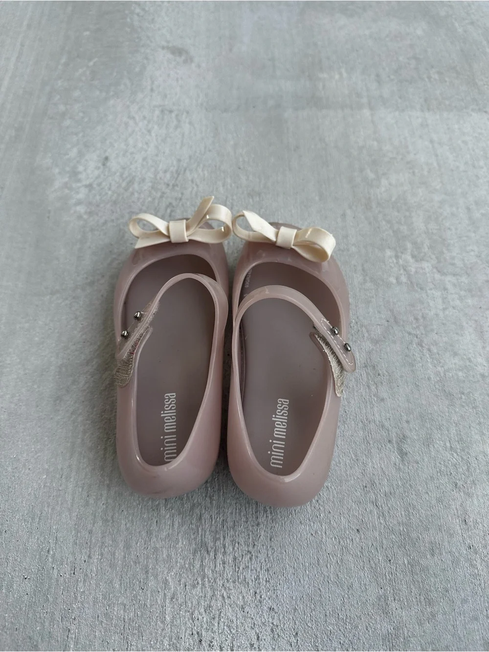 Mini Melissa Girls Pink Patent Mary Jane Shoes with Cream Bows